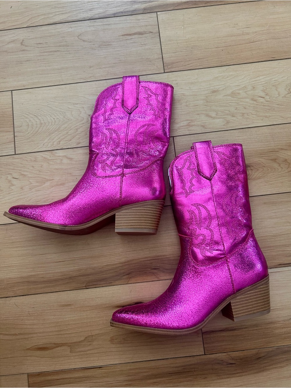 Nine West Metallic Fuchsia Western Ankle Boots